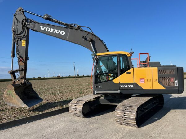 koparka gąsienicowa VOLVO EC220EL rok 2017 cena 265000 zł - obrazek 8