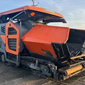 układarka do asfaltu VOLVO ABG P6820C rok 2015